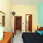 Pisa Hotell *