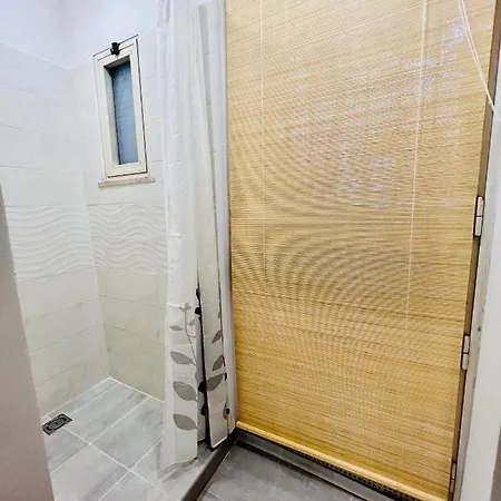 酒店 比萨酒店 *