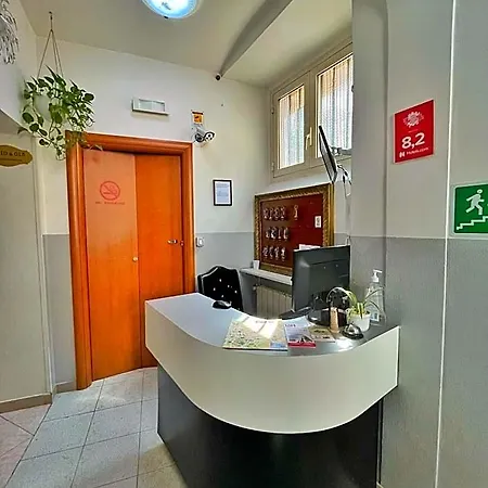 Pisa Hotel *