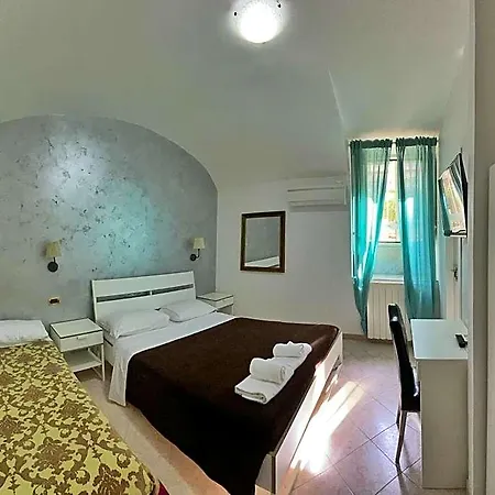 Hotel Pisa *