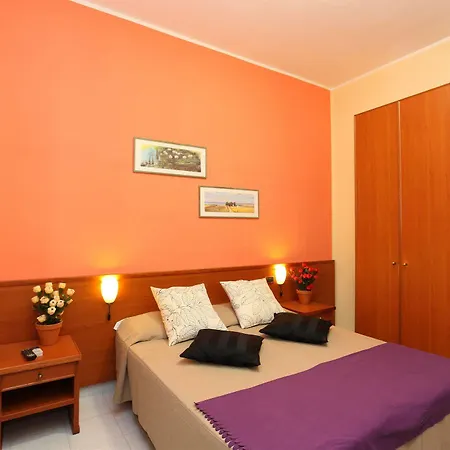 Hotel Pisa *