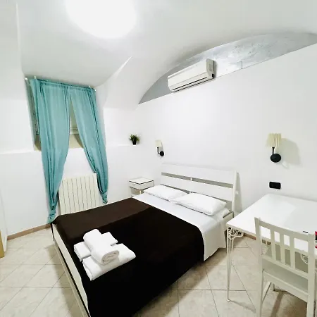 Pisa Hotell *
