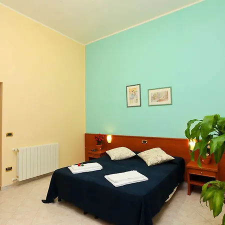 Pisa Hotell *