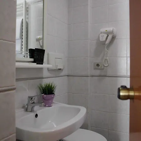 Pisa Hotell